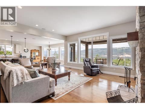 Photo 7 of 13615 Middle Bench Road, Lake Country East / Oyama