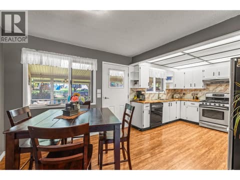 Photo 16 of 3419 Larch Drive, Armstrong/ Spall.