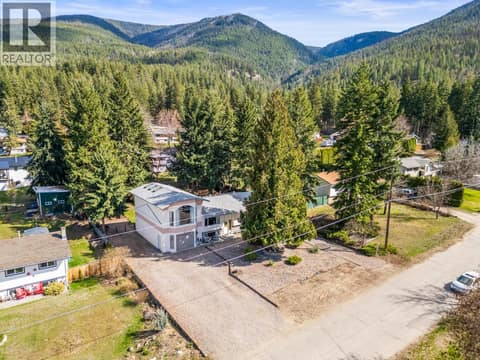 Photo 70 of 3419 Larch Drive, Armstrong/ Spall.