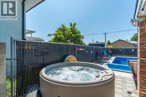 Photo 17 of 1151 Selkirk Avenue N, North Kamloops
