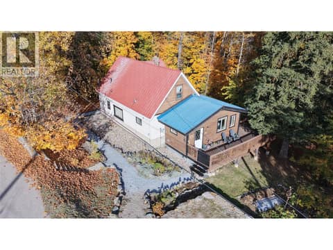 Photo 10 of 1380 QUEEN Street, Rossland