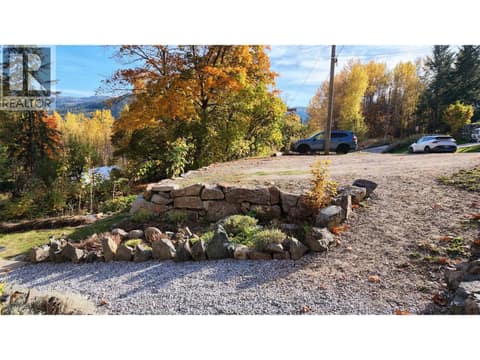 Photo 4 of 1380 QUEEN Street, Rossland