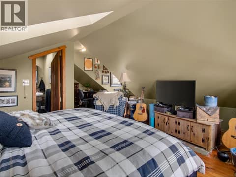 Photo 32 of 961 Robinson Avenue, Naramata Village