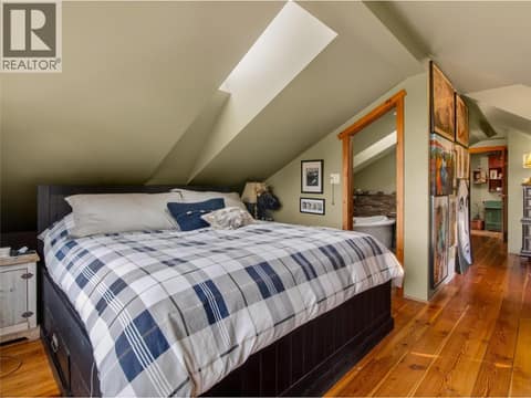 Photo 33 of 961 Robinson Avenue, Naramata Village