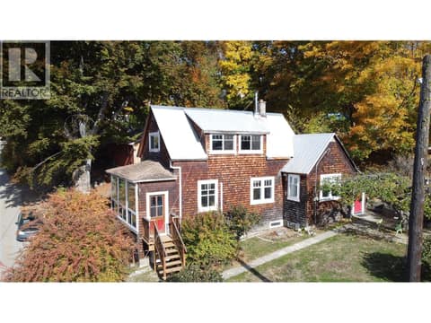 Photo 3 of 1930 Monte Christo Street, Rossland