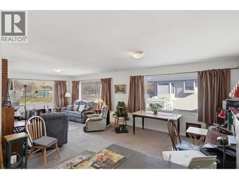 Photo 10 of 2499 Fleetwood Avenue, Brocklehurst, Kamloops