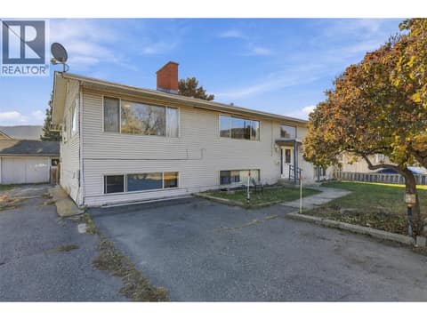 Photo 3 of 2499 Fleetwood Avenue, Brocklehurst, Kamloops