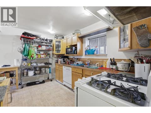 Photo 40 of 2499 Fleetwood Avenue, Brocklehurst, Kamloops