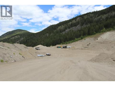 Photo 6 of 5031 WILLOW Road, Pritchard, Kamloops