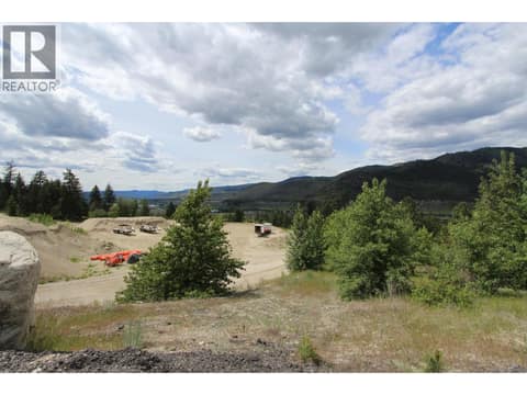 Photo 9 of 5031 WILLOW Road, Pritchard, Kamloops