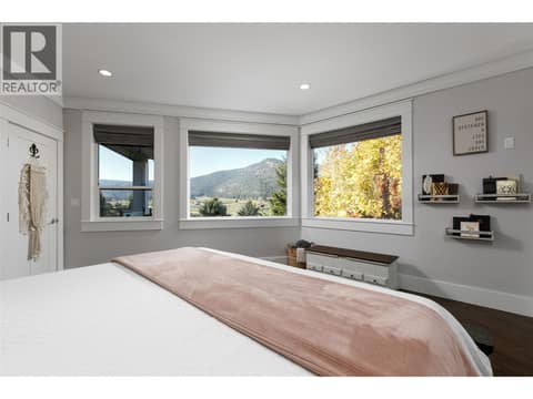 Photo 19 of 3932 Hornby Terrace, Armstrong/ Spall.