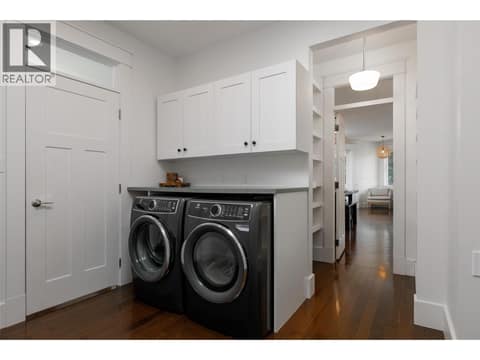 Photo 8 of 3932 Hornby Terrace, Armstrong/ Spall.
