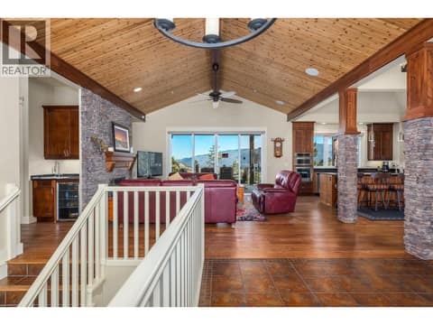 Photo 13 of 532 Falcon Point Way, Predator Ridge, Vernon