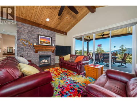 Photo 14 of 532 Falcon Point Way, Predator Ridge, Vernon
