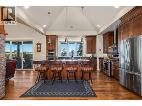 Photo 16 of 532 Falcon Point Way, Predator Ridge, Vernon
