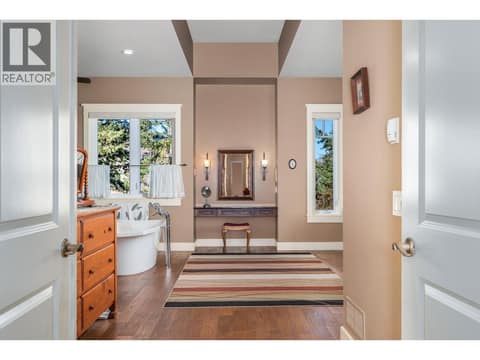 Photo 26 of 532 Falcon Point Way, Predator Ridge, Vernon