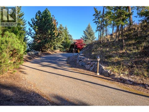 Photo 73 of 532 Falcon Point Way, Predator Ridge, Vernon