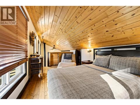 Cabin 2 at 865 BARBER Road, West & North Highway 1, Golden