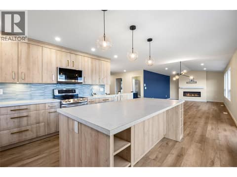 Photo 12 of 318 Gleneagles Drive, Sahali, Kamloops