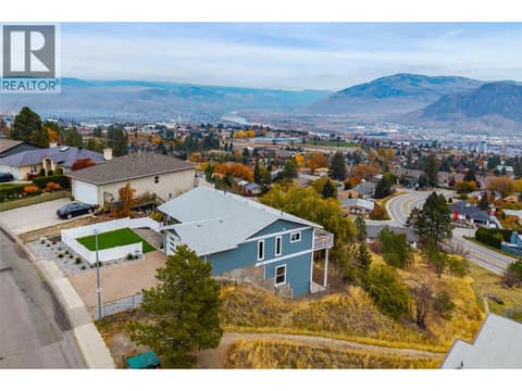 Photo 4 of 318 Gleneagles Drive, Sahali, Kamloops