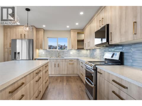 Photo 8 of 318 Gleneagles Drive, Sahali, Kamloops