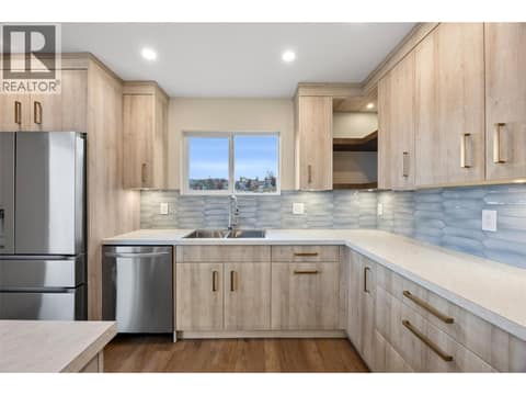 Photo 9 of 318 Gleneagles Drive, Sahali, Kamloops