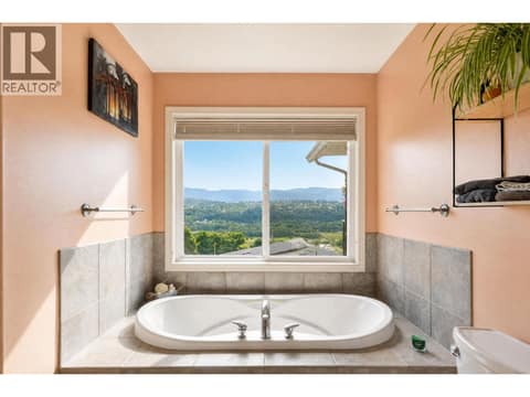 Photo 20 of 10910 Velda Road, Lake Country East / Oyama