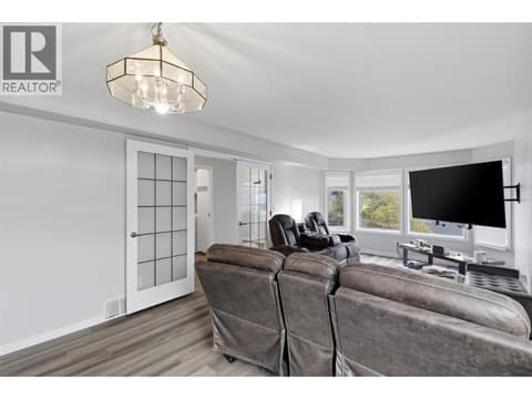 Photo 11 of 801 ALPINE Terrace, Westsyde, Kamloops