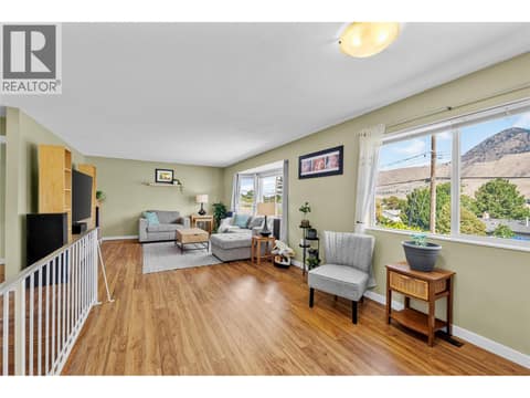 Photo 10 of 2045 Valleyview Drive, Valleyview, Kamloops