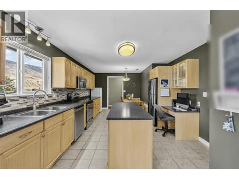 Photo 2 of 2045 Valleyview Drive, Valleyview, Kamloops