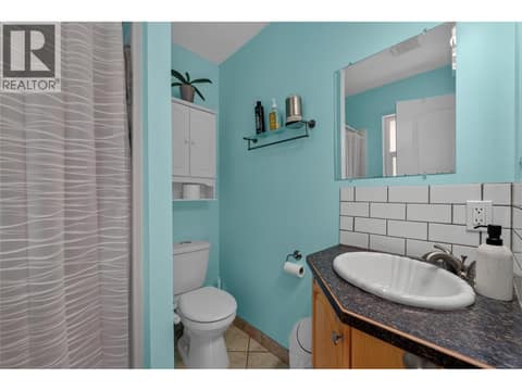 Primary Ensuite at 2045 Valleyview Drive, Valleyview, Kamloops