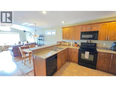Photo 11 of 14 900 Stagecoach Drive, Batchelor Heights, Kamloops