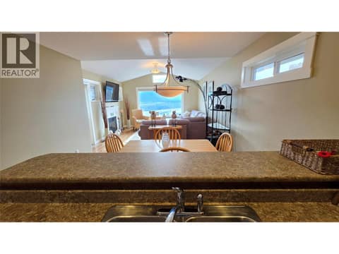 Photo 12 of 14 900 Stagecoach Drive, Batchelor Heights, Kamloops