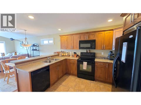 Photo 9 of 14 900 Stagecoach Drive, Batchelor Heights, Kamloops