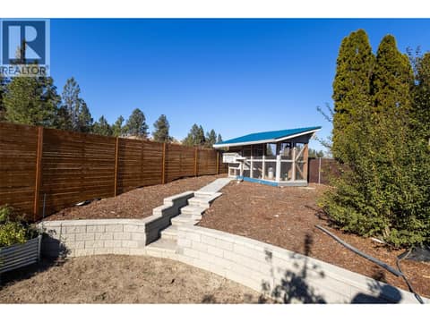 Photo 19 of 325 Whiteshield Crescent, Sahali, Kamloops