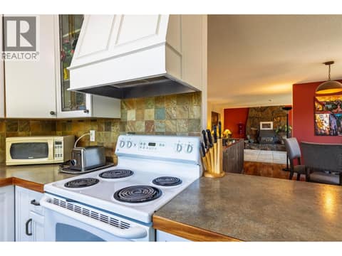Photo 26 of 325 Whiteshield Crescent, Sahali, Kamloops