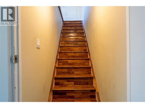 Photo 37 of 325 Whiteshield Crescent, Sahali, Kamloops