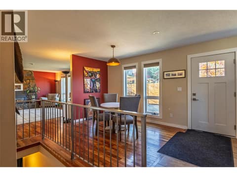 Photo 5 of 325 Whiteshield Crescent, Sahali, Kamloops