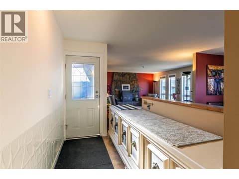 Photo 6 of 325 Whiteshield Crescent, Sahali, Kamloops