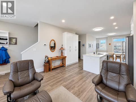 Photo 11 of 810 6th Avenue Unit# 2, Invermere