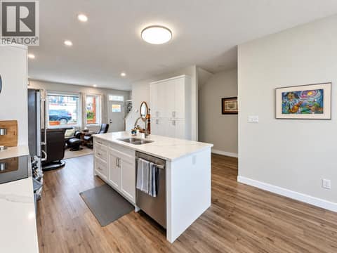 Photo 16 of 810 6th Avenue Unit# 2, Invermere