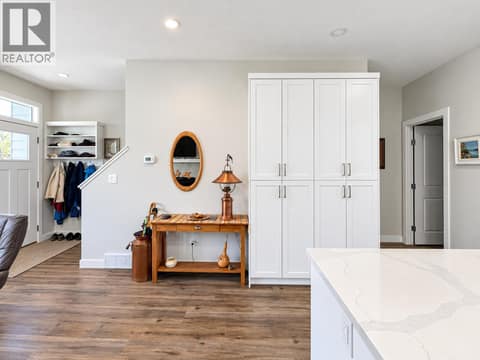 Photo 21 of 810 6th Avenue Unit# 2, Invermere