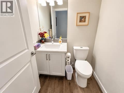 Photo 22 of 810 6th Avenue Unit# 2, Invermere