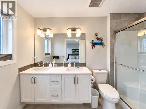 Photo 26 of 810 6th Avenue Unit# 2, Invermere