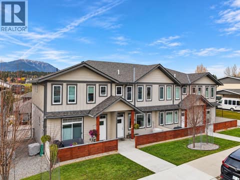 Photo 8 of 810 6th Avenue Unit# 2, Invermere