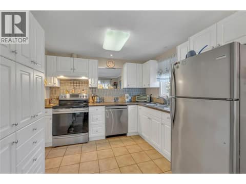 Photo 4 of 10907 Jubilee Road W Unit# 6, Main Town, Summerland