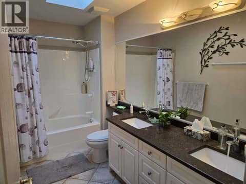 Photo 16 of 997 Skeena Drive N, Dilworth Mountain, Kelowna