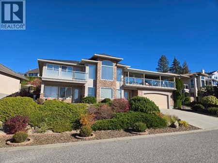 Photo 2 of 997 Skeena Drive N, Dilworth Mountain, Kelowna