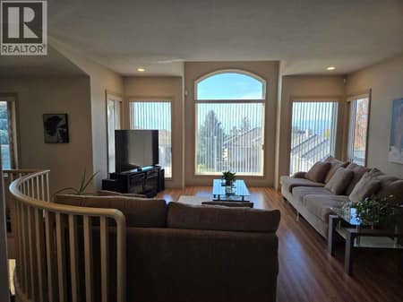 Photo 6 of 997 Skeena Drive N, Dilworth Mountain, Kelowna