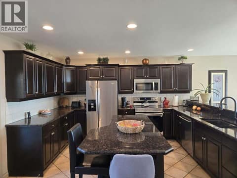 Photo 8 of 997 Skeena Drive N, Dilworth Mountain, Kelowna
